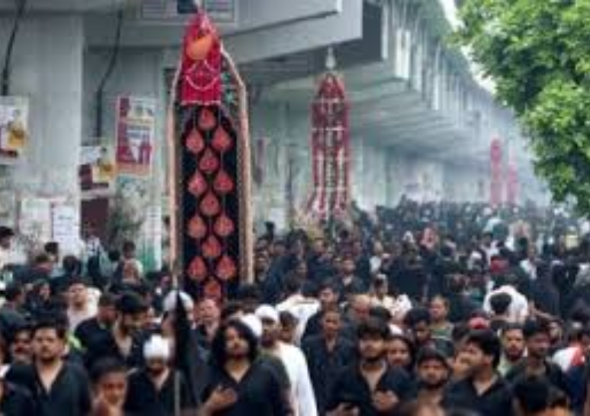 8 मुहर्रम के जुलूस में लापरवाही का दर्दनाक नतीजा: फूल मंडी चौक पर बिजली के खंभे में करंट से दो लोग घायल