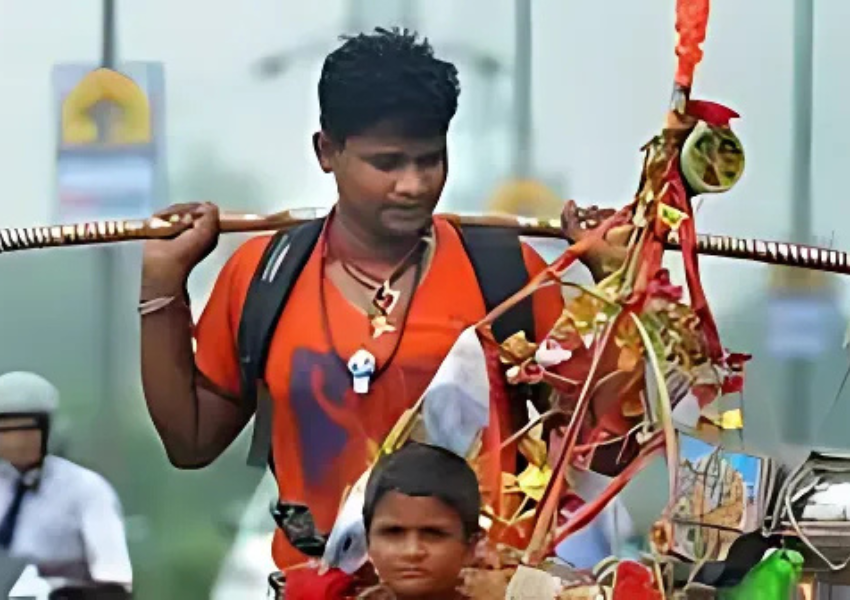 कांवड़ यात्रा मार्ग पर अब बिना लाइसेंस नहीं चलेगा कोई रेस्टोरेंट, QR कोड से होगी पहचान