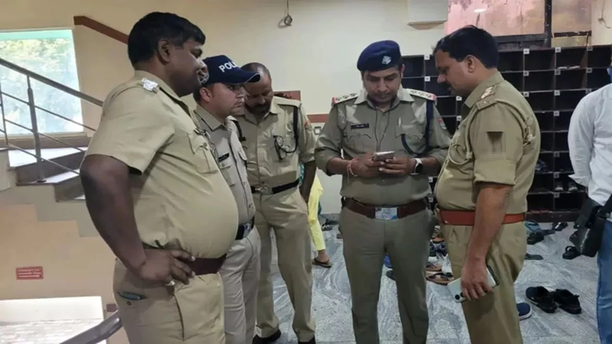 Prayagraj Encounter: यूपी में माफिया ढेर, STF का एक्शन