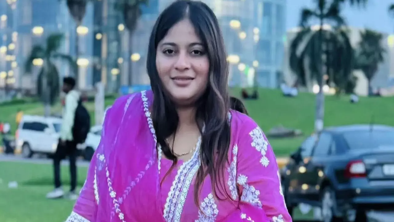Asfiya Khan सोशल मीडिया स्टार की मौत: कौन थीं यह चर्चित इंफ्लुएंसर?