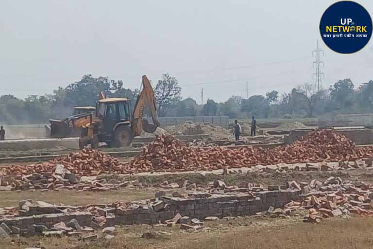 लखनऊ में अवैध मकान पर LDA का बुलडोजर अलर्ट