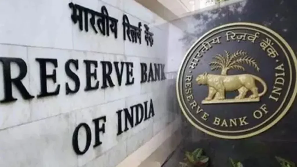 Today Bank Holiday Navratri 2025 – बैंक खुलने बंद होने की जानकारी