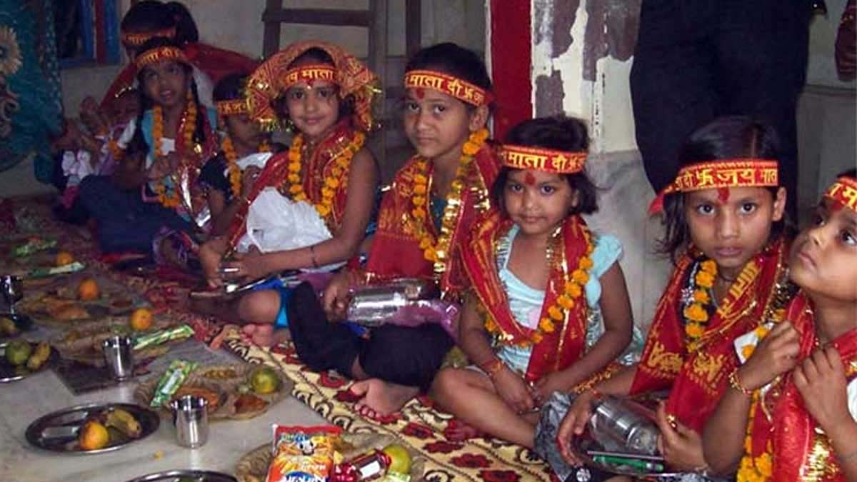 Shardiya Navratri 2025: महाअष्टमी पर कन्या पूजन मुहूर्त जानें