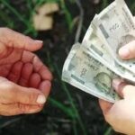 अखिलेश: ‘सब नोट हो रहा है’, दालमंडी डिमोलिशन रोकें