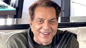 Dharmendra Death News: अंतिम संस्कार में पहुंचे सितारे