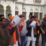 गोरखपुर जनता दरबार: CM योगी ने भू-माफिया पर सख्त कार्रवाई