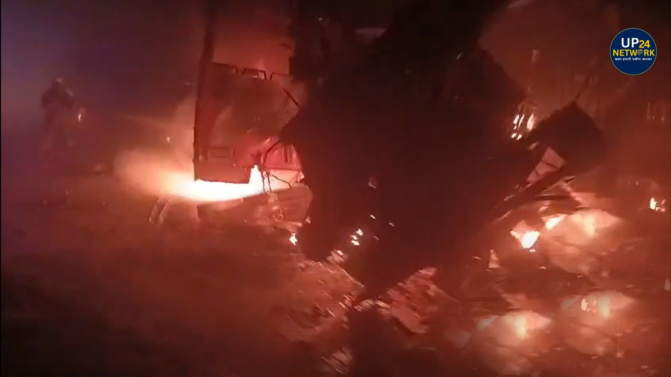 मथुरा हादसा: यमुना एक्सप्रेसवे पर 4 की मौत, 66 घायल