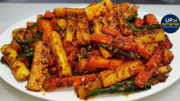 Mixed Achaar Recipe: सर्दी स्पेशल मूली-गोभी अचार