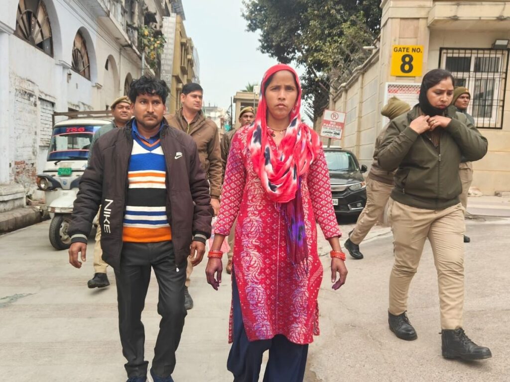 Lucknow News: जमीन विवाद में महिला की सुसाइड कोशिश