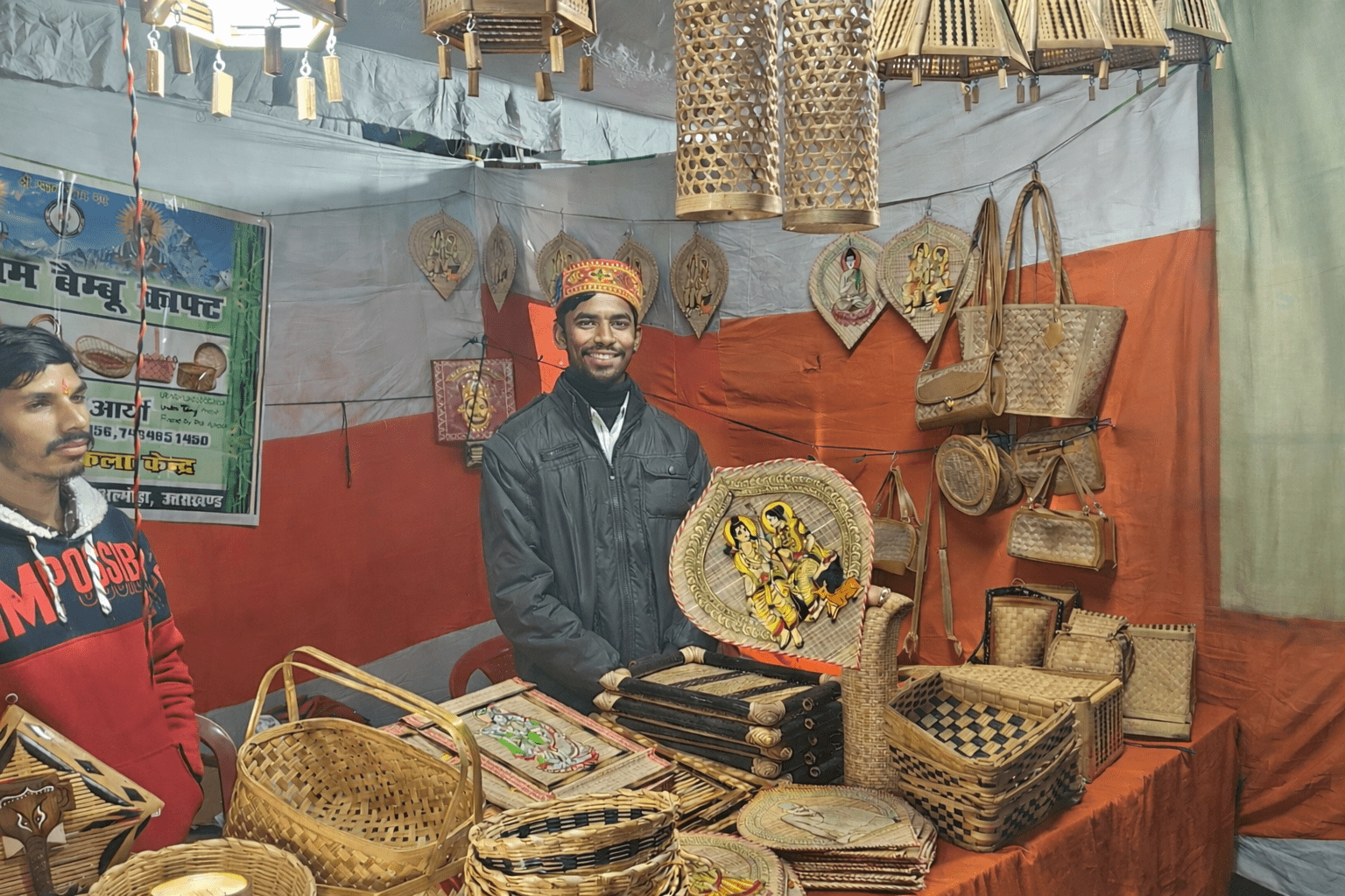 लखनऊ कौथिग मेला: 12 राज्यों के उत्पाद, इत्र क्रेज