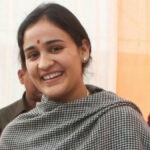 ब्लैकमेल कर किशोरी से ₹25 लाख की ज्वेलरी ऐंठी