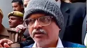 देवरिया जेल में पूर्व IPS अमिताभ ठाकुर बीमार, रेफर