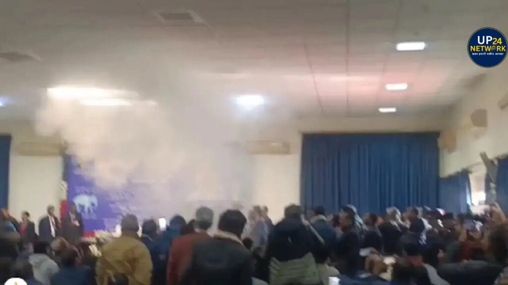 Mayawati PC: शॉर्ट सर्किट से धुआं, अफरा-तफरी