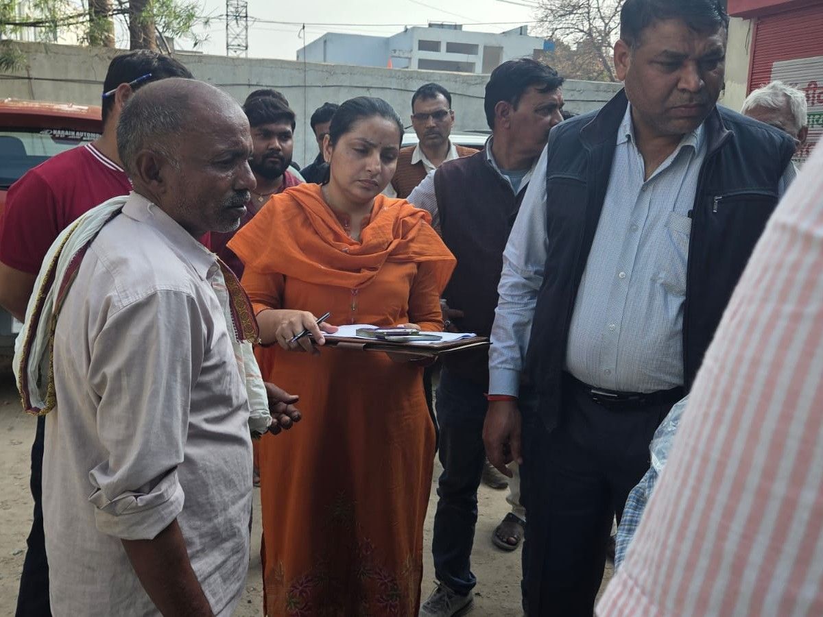 Lucknow News: चारबाग में 6 कुंतल मिलावटी खोया पकड़ा