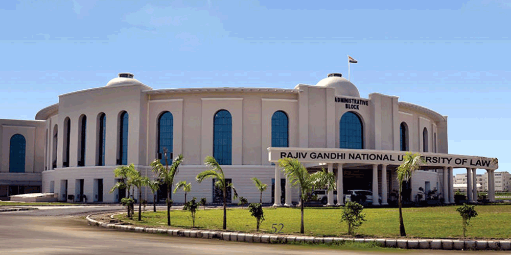 Patiala Law University से Rajiv Gandhi नाम हटाने का प्रस्ताव