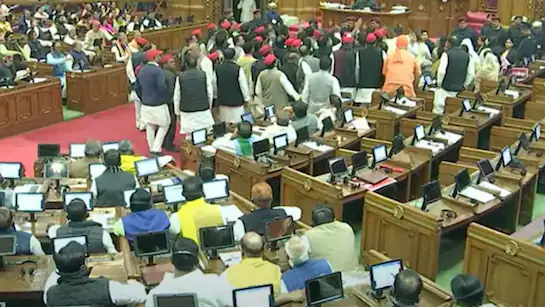 UP Vidhan Sabha: विधायकों के फोन इग्नोर करने पर सख्त चेतावनी