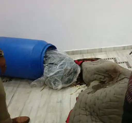 हत्या बाद शव के टुकड़े ड्रम में एसिड से मिटाने की कोशिश