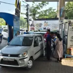 Petrol Price Hike: पेट्रोल ₹5 बढ़ा, डीजल के नए रेट जारी, Nayara Energy का ऐलान