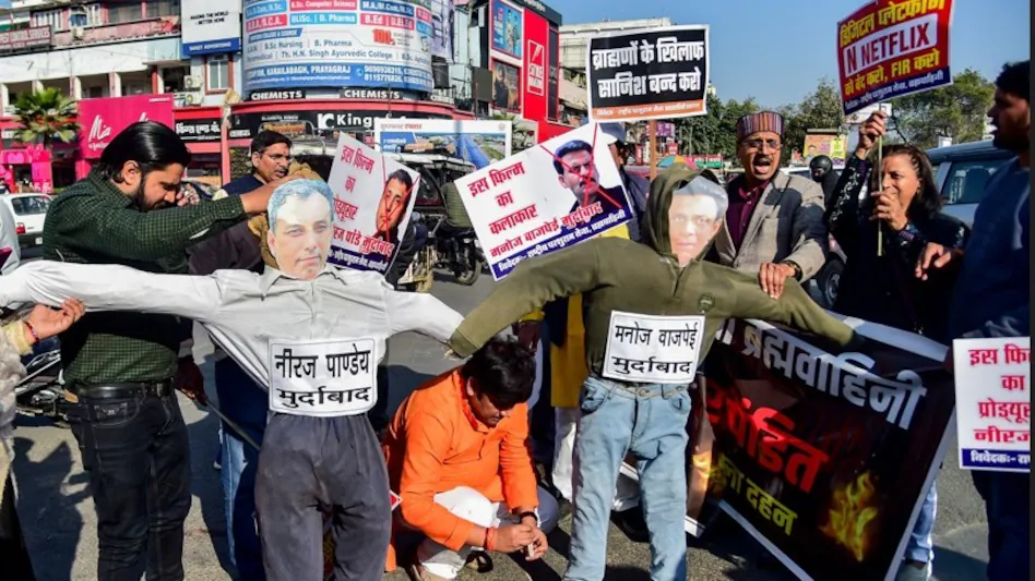 UP Politics: ब्राह्मणों को लेकर बढ़ते विवादों पर सियासत तेज