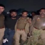 UP News: अंबेडकर प्रतिमा पर कालिख से जौनपुर में हंगामा, डीएम ने खुद धोई मूर्ति