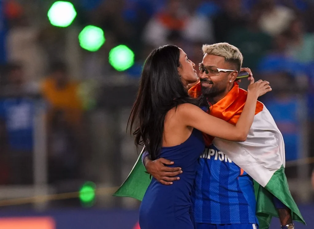 Hardik Pandya और Mahika का मैदान में जश्न, Ishaan Kishan भी थिरके