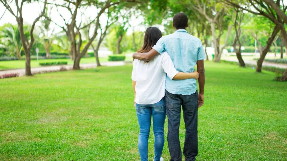 Allahabad High Court: शादीशुदा पुरुष का Live-in Relationship अपराध नहीं, बड़ा फैसला