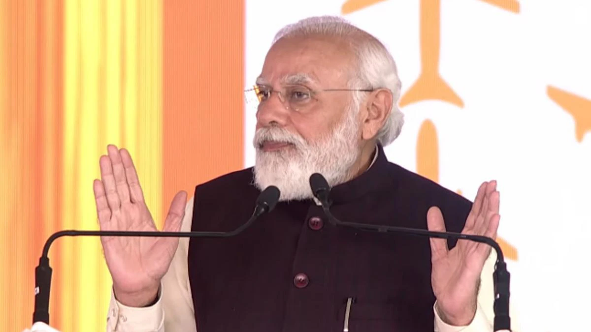 UP Politics: नोएडा में पीएम मोदी का भाषण, विपक्ष पर कड़ा प्रहार