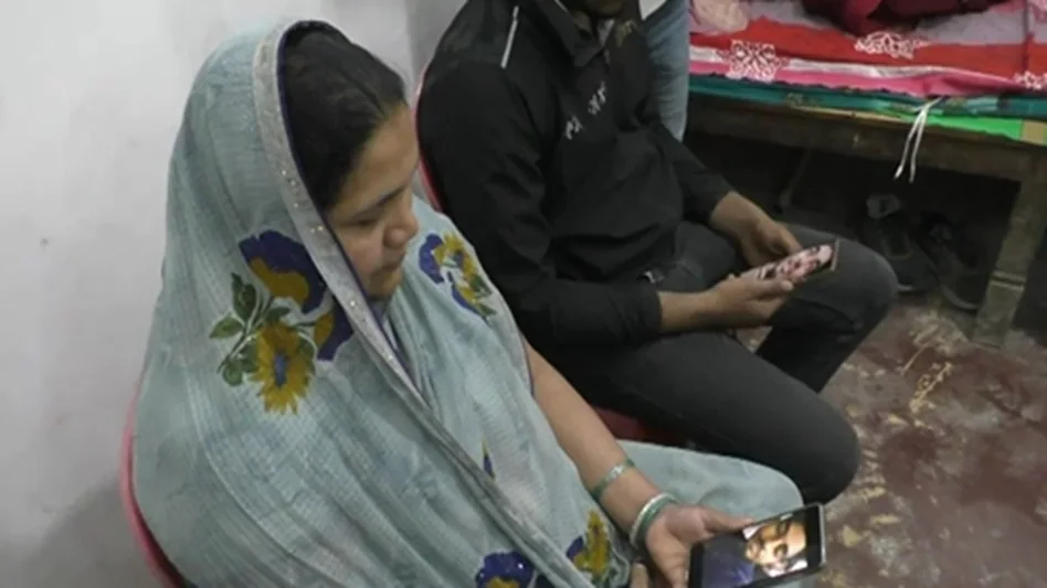 War Update: Middle East War का असर यूपी तक पहुंचा। 6 हजार परिवारों की बढ़ीं धड़कनें, योगी सरकार अलर्ट मोड में। विदेशों में फंसे लोगों को लेकर बढ़ी चिंता।