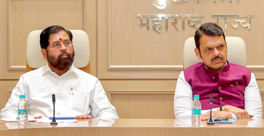 ‘ऑपरेशन टाइगर’ हुआ सफल! फडणवीस का बड़ा दावा, शिंदे बोले- अभी और झटके बाकी हैं 5 महाराष्ट्र के नेताओं एकनाथ शिंदे और देवेंद्र फडणवीस की तस्वीर