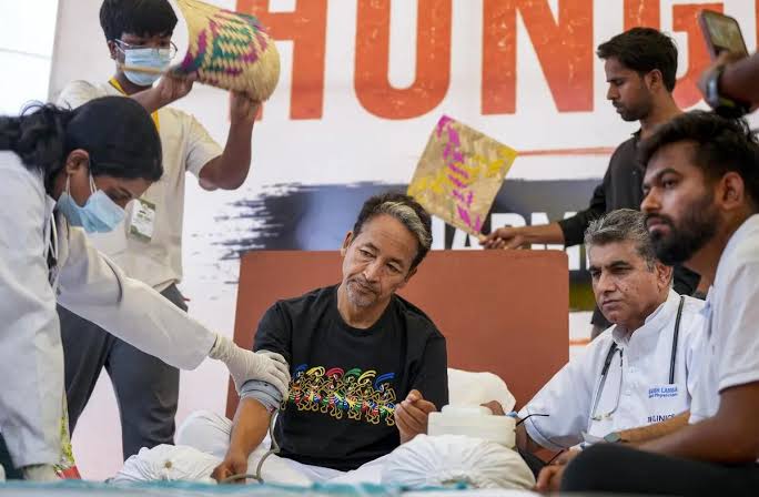 Sonam Wangchuk continues hunger strike ahead of proposed Parliament march