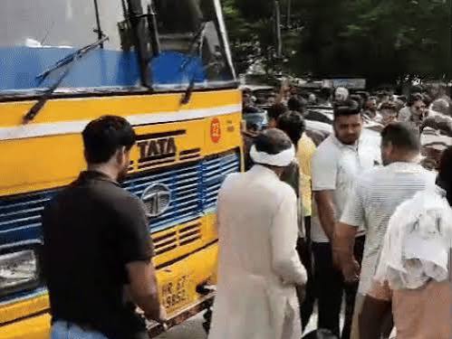 Kanwar Yatra Incidents: Seven Injured in Moradabad, School Bus Attacked in Fatehabad