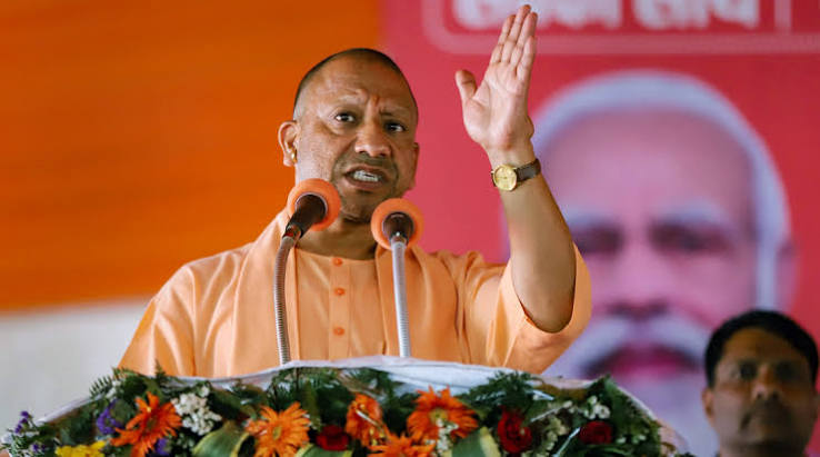 CM Yogi Adityanath Holds Janata Darbar in Gorakhpur