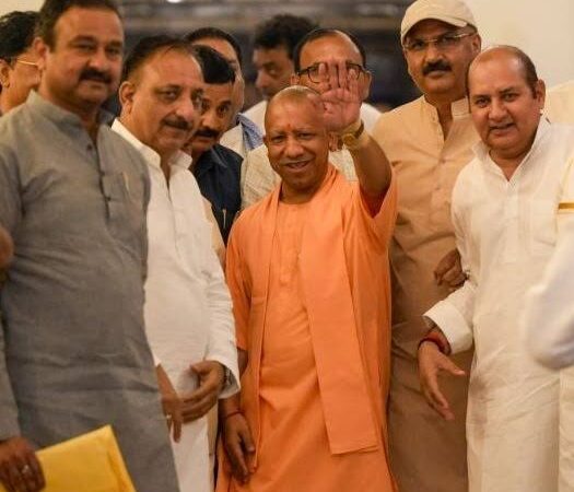 उत्तर प्रदेश विधानसभा में 'लव जिहाद' और पेपर लीक पर सख्त कानून पारित, उम्रकैद तक की सजा का प्रावधान 5 Uttar Pradesh Assembly passes stricter laws on illegal conversion and paper leak