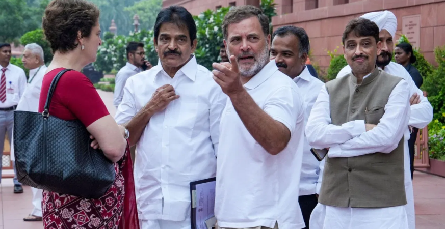 राहुल गांधी समेत विपक्ष का सरकार पर हमला, संसद से सड़क तक NEET और छात्र आंदोलन पर घेरा 5 rahul gandhi parliament 2
