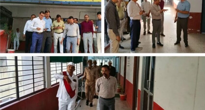 हमीरपुर विकास भवन में डीएम अशोक कुमार का औचक निरीक्षण, साफ-सफाई और कर्मचारियों की उपस्थिति की जांच