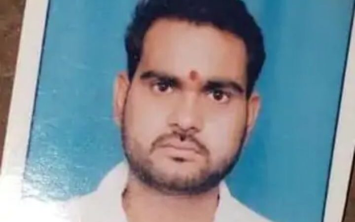 जालौन में पत्नी की मौत के आठ दिन बाद जंगल में मिला पति का शव, पुलिस जांच में जुटी 5 WhatsApp Image 2026 10 21 at 7.07.00 PM