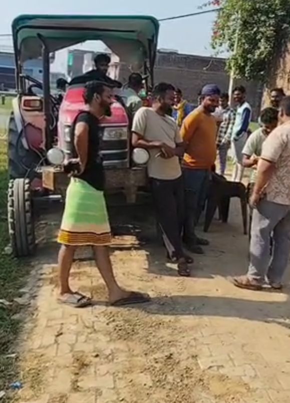 कोंच में तीन वाहनों की बैटरियां चोरी