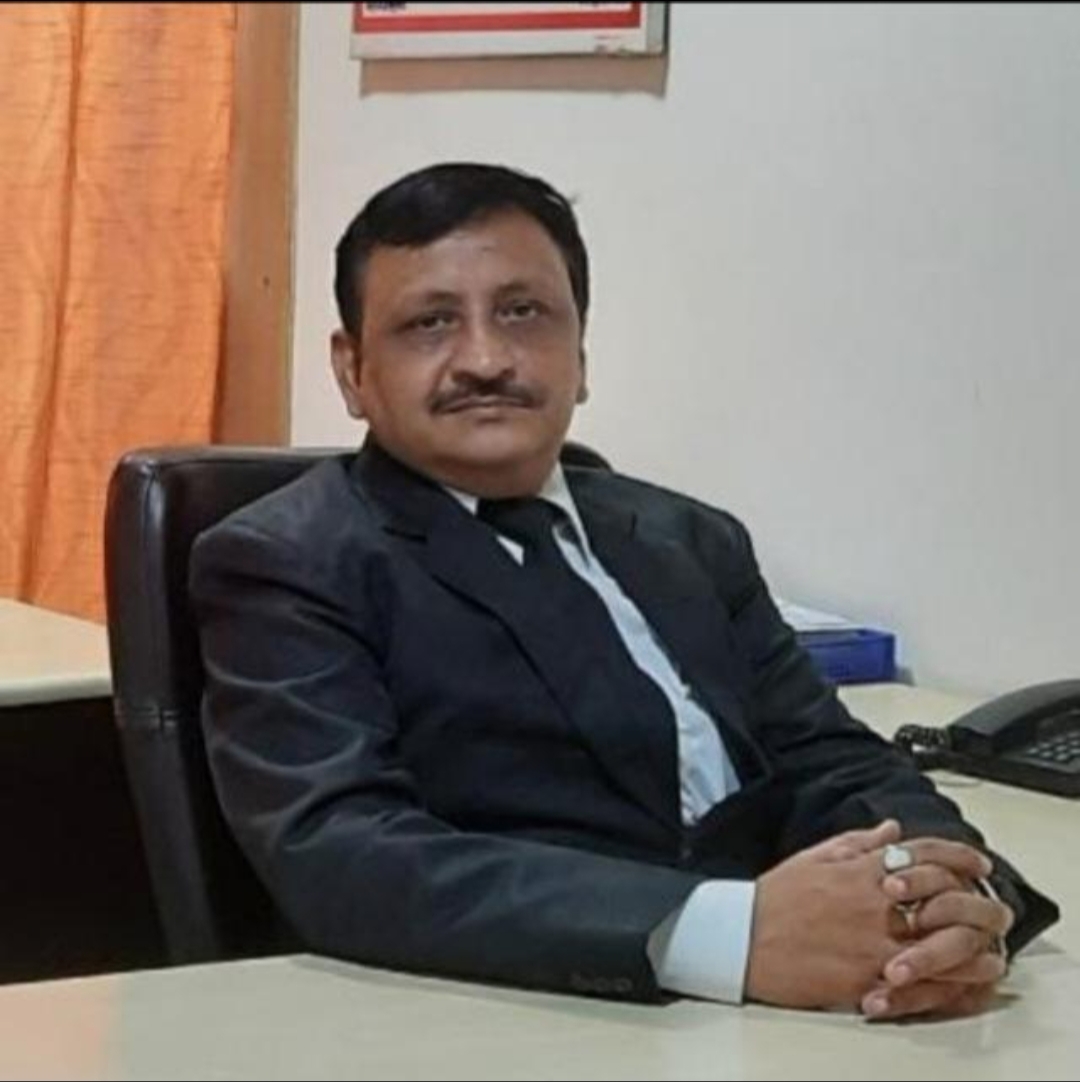 हरि प्रकाश शुक्ल की पदोन्नति पर गांव में खुशी