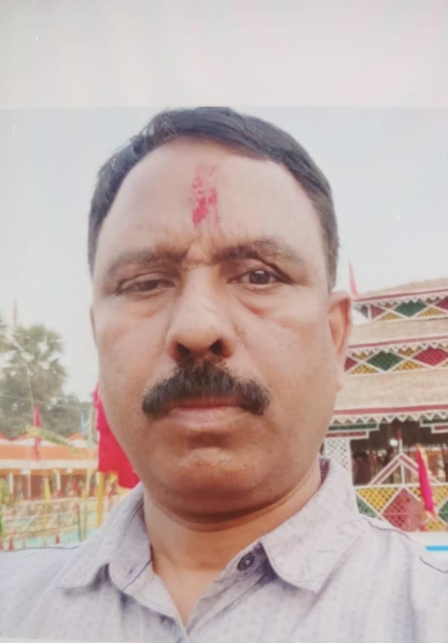 प्रयागराज में आबकारी अधिकारियों पर कार्रवाई