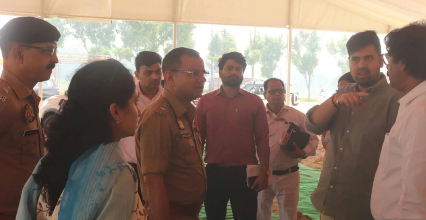 मुरादाबाद में 348 जोड़ों ने थामा एक-दूजे का हाथ 5 मुरादाबाद में मुख्यमंत्री सामूहिक विवाह समारोह