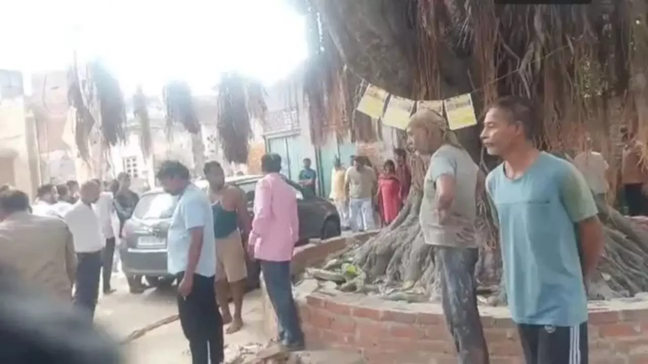 लखनऊ के नौबस्ता में एक परिवार के तीन लोगों की हत्या