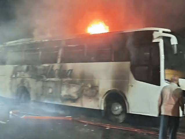 उन्नाव स्कूल बस में आग, उन्नाव बस हादसा, लखनऊ कानपुर हाईवे हादसा, गदनखेड़ा चौराहा, उन्नाव ताजा खबर, उत्तर प्रदेश समाचार, स्कूल बस में आग, 60 स्कूली बच्चे सुरक्षित, गुरुनानक मॉडर्न स्कूल कानपुर, कल्याणपुर कानपुर, आनंदी वाटर पार्क लखनऊ, उन्नाव सदर कोतवाली, दमकल विभाग, चलती बस में आग, Unnao school bus fire, Lucknow Kanpur Highway incident, Unnao breaking news, school bus fire in Uttar Pradesh, 60 students safe, Guru Nanak Modern School Kanpur, Gadan Khera crossing, Kanpur school students, Anandi Water Park Lucknow, Unnao fire brigade, Uttar Pradesh news, #UnnaoNews, #SchoolBusFire, #LucknowKanpurHighway, #UttarPradeshNews, #BreakingNews, #SchoolStudents,#उन्नाव, #स्कूलबसमेंआग, #लखनऊकानपुरहाईवे, #उत्तरप्रदेशसमाचार, #उन्नावन्यूज, #स्कूलीबच्चे, #ताजाखबर,#UnnaoNews, #SchoolBusFire, #LucknowKanpurHighway, #UttarPradeshNews, #BreakingNews, #SchoolStudents,Unnao school bus fire news today, Lucknow Kanpur Highway bus fire, Unnao Gadan Khera bus incident, 60 school children rescued from bus fire, Kanpur school bus fire latest news, Unnao breaking news Hindi, गुरुनानक मॉडर्न स्कूल बस में आग, उन्नाव में बस में आग कैसे लगी, लखनऊ कानपुर हाईवे ताजा खबर, Unnao school bus fire, Lucknow Kanpur Highway incident, Unnao breaking news, school bus fire in Uttar Pradesh, 60 students safe, Guru Nanak Modern School Kanpur, Gadan Khera crossing, Kanpur school students, Anandi Water Park Lucknow, Unnao fire brigade, Uttar Pradesh news, उन्नाव स्कूल बस में आग, उन्नाव बस हादसा, लखनऊ कानपुर हाईवे हादसा, गदनखेड़ा चौराहा, उन्नाव ताजा खबर, उत्तर प्रदेश समाचार, स्कूल बस में आग, 60 स्कूली बच्चे सुरक्षित, गुरुनानक मॉडर्न स्कूल कानपुर, कल्याणपुर कानपुर, आनंदी वाटर पार्क लखनऊ, उन्नाव सदर कोतवाली, दमकल विभाग, चलती बस में आग,