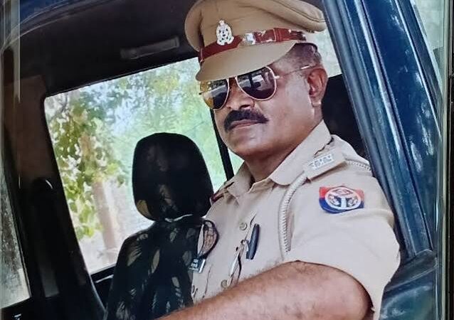 मेरठ में रिश्वत के आरोप में चौकी इंचार्ज समेत 3 पुलिसकर्मी निलंबित, 20 हजार की सौदेबाजी का ऑडियो वायरल 5 मेरठ में कथित रिश्वत मांगने के मामले में मवाना खुर्द चौकी प्रभारी समेत तीन पुलिसकर्मी निलंबित