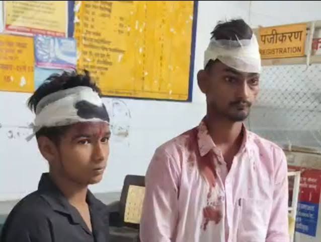 कोंच में मूर्ति विसर्जन के दौरान विवाद, पुलिस पर पथराव से सिपाही घायल