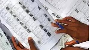 यूपी में मतदाता सूची पुनरीक्षण-2027 के दौरान अफसरों के तबादलों पर रोक