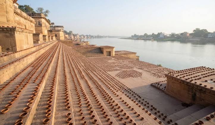अयोध्या के दसवें दीपोत्सव के लिए सरयू तट पर भूमि पूजन