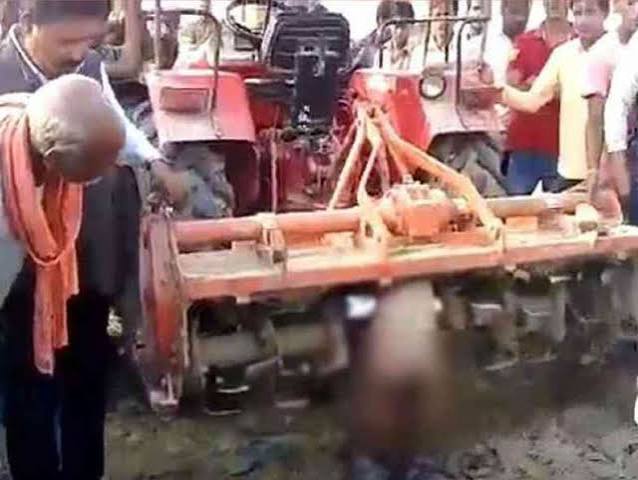 राठ में रोटावेटर की चपेट में आकर युवक घायल