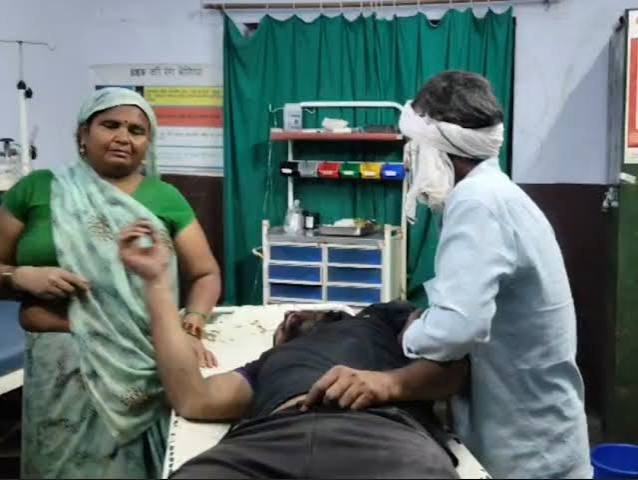 जालौन के बंधौली गांव में विवाद के बाद तीन लोग घायल