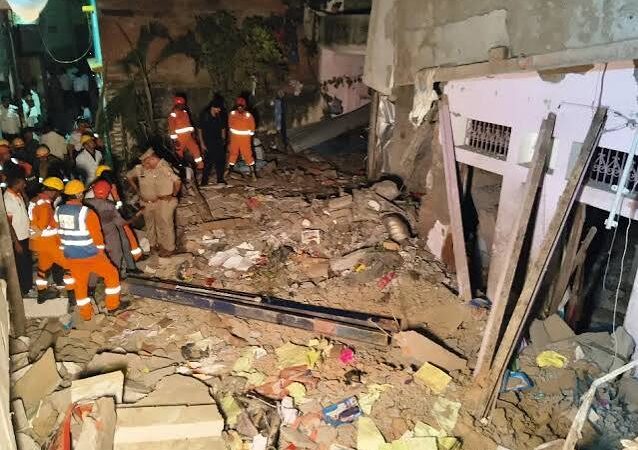 वाराणसी के सारनाथ में पटाखा फैक्ट्री में धमाके, राजू खान का मकान ध्वस्त; घरों के शीशे टूटे 5 वाराणसी पटाखा फैक्ट्री विस्फोट, सारनाथ पैगंबरपुर धमाका, ध्वस्त मकान, विस्फोट से क्षतिग्रस्त घर, वाराणसी हादसा स्थल,Varanasi firecracker factory blast, Sarnath Paigambarpur explosion, damaged house after blast, Varanasi explosion site, firecracker factory accident news,वाराणसी जिला समाचार, सारनाथ थाना क्षेत्र, पैगंबरपुर वाराणसी, उत्तर प्रदेश हादसा समाचार, पटाखा फैक्ट्री सुरक्षा, स्थानीय लोगों की आपबीती, मकान क्षति, Varanasi Uttar Pradesh News, Sarnath Police Station, Paigambarpur Varanasi, Uttar Pradesh Breaking News,#Varanasi, #Sarnath, #Paigambarpur, #VaranasiNews, #FirecrackerFactoryBlast, #ExplosionNews, #UttarPradeshNews, #वाराणसी, #सारनाथ, #पैगंबरपुर, #पटाखाफैक्ट्री, #धमाका, #उत्तरप्रदेशसमाचार,Varanasi Sarnath firecracker factory blast, Paigambarpur explosion Varanasi, Sarnath blast news, Varanasi factory explosion, firecracker factory accident Uttar Pradesh, Paigambarpur house collapse, Varanasi local news, Sarnath breaking news, Varanasi district news, firecracker safety investigation, explosion damages houses, Uttar Pradesh incident news,वाराणसी सारनाथ पटाखा फैक्ट्री ब्लास्ट, वाराणसी में पटाखा फैक्ट्री में धमाका, सारनाथ पैगंबरपुर विस्फोट, पैगंबरपुर में मकान ध्वस्त, वाराणसी ब्लास्ट न्यूज, सारनाथ धमाका आज, वाराणसी हादसा समाचार, राजू खान का मकान, पटाखा फैक्ट्री विस्फोट, वाराणसी जिला समाचार, उत्तर प्रदेश क्राइम न्यूज, वाराणसी स्थानीय समाचार, संकरी गली में विस्फोट, मकानों के शीशे टूटे, पटाखा फैक्ट्री सुरक्षा जांच,