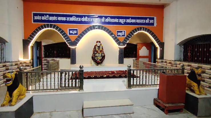 साईं बाबा को आदर्श बताते राजेश जसवानी